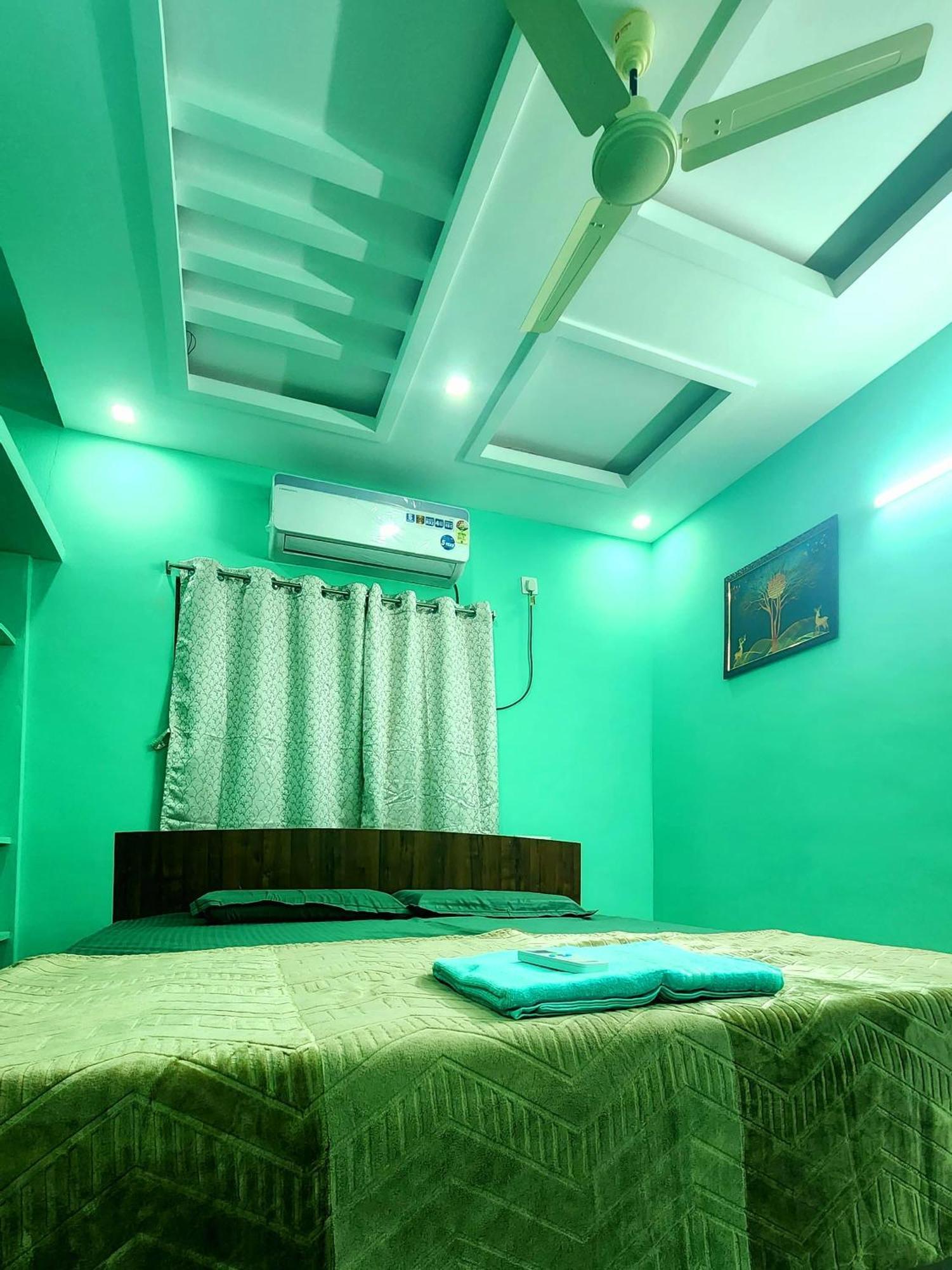 Ruhithahomestay- Ac Rooms-Free Wifi- Android Tv - Near To Alipiri- Door Service Тирупати Экстерьер фото